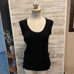 4 for $10 Liz Claiborne sleeveless black sweater top size medium
